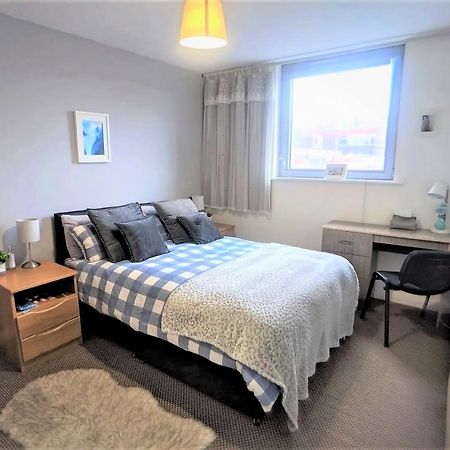 Lovely Guest Rooms In City Centre Liverpool Exterior photo