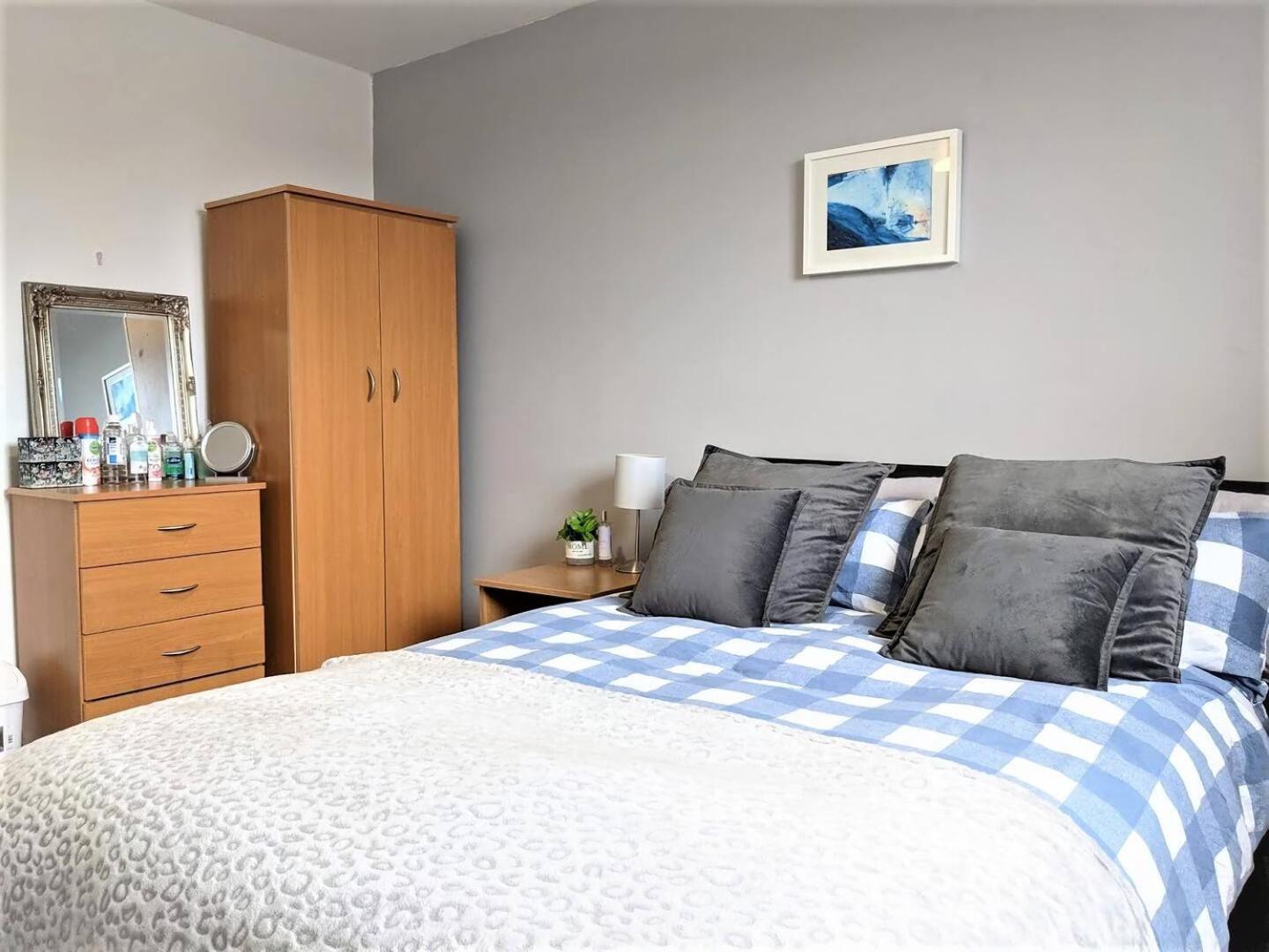 Lovely Guest Rooms In City Centre Liverpool Exterior photo