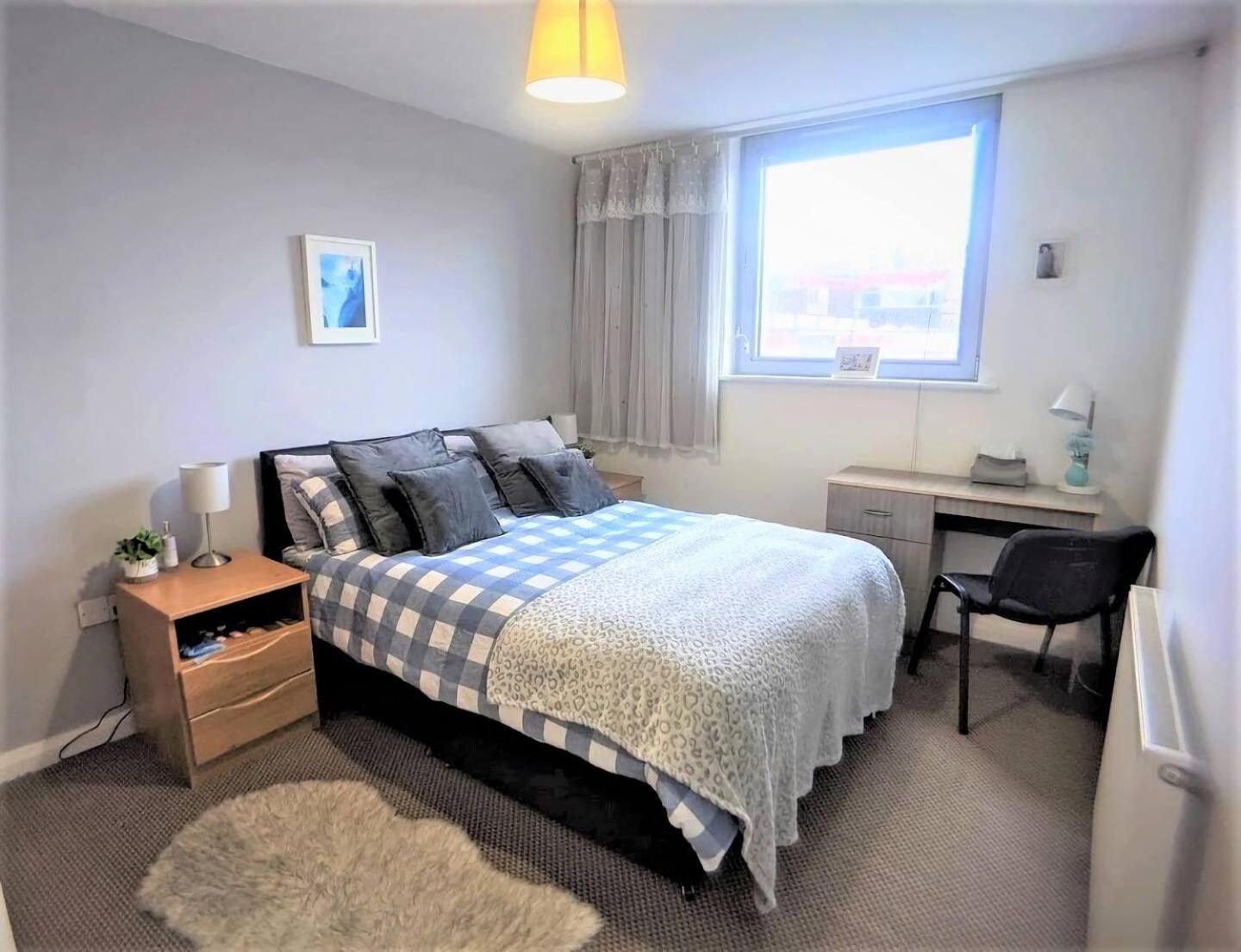 Lovely Guest Rooms In City Centre Liverpool Exterior photo