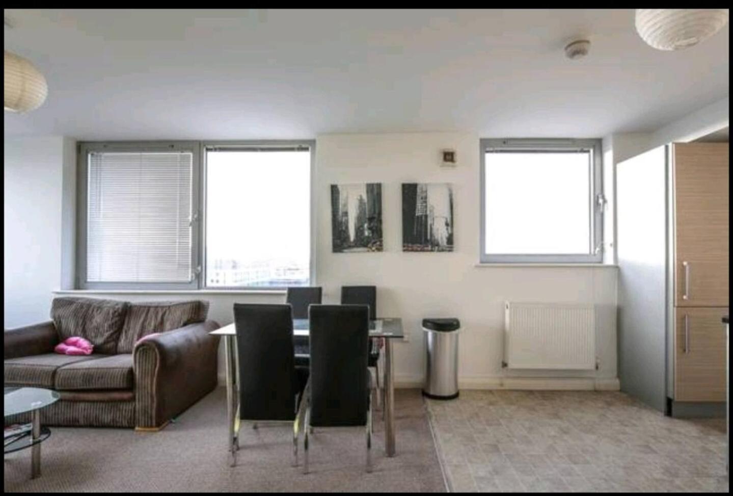 Lovely Guest Rooms In City Centre Liverpool Exterior photo