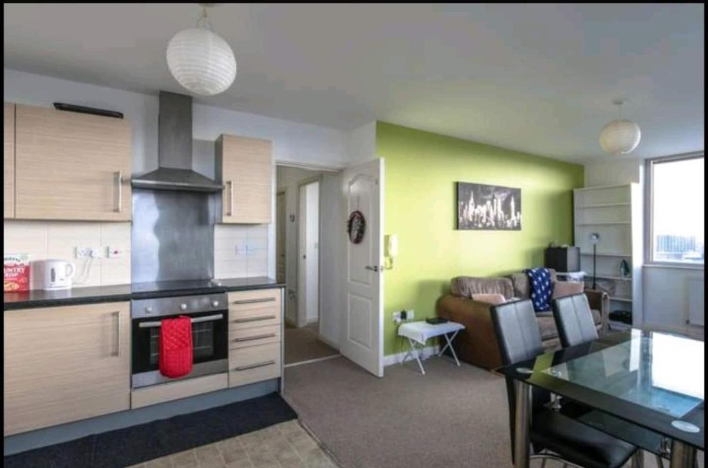 Lovely Guest Rooms In City Centre Liverpool Exterior photo